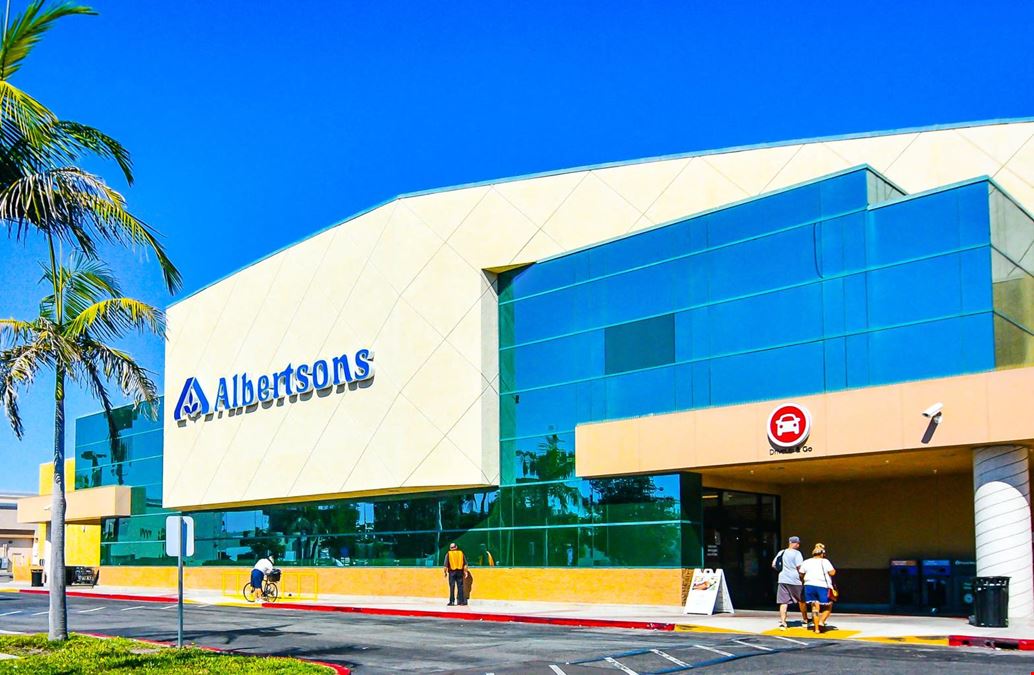 Chipotle + IHOP | Candlewood Shops @ Lakewood Center | NNN Credit