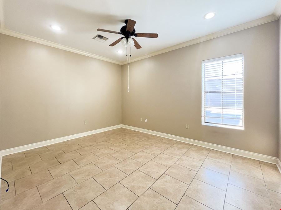 Newly Renovated Flex Space in Broussard