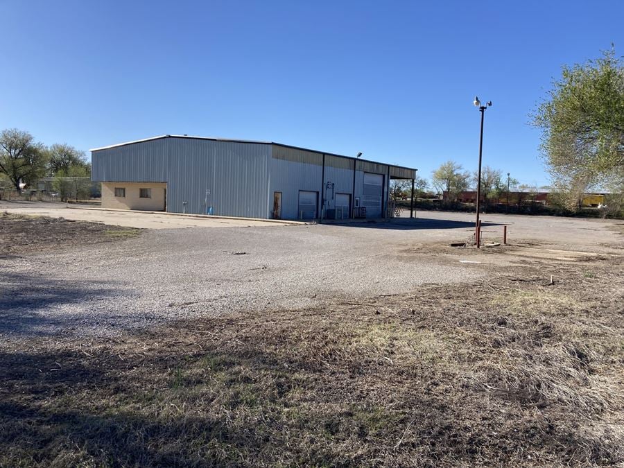 7,680 SF Industrial on 2.852 AC