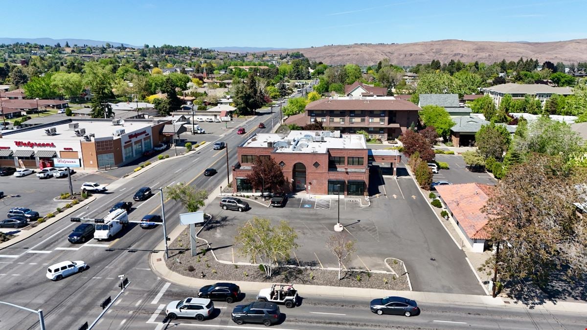 Professional Office/Retail  Space w/ 2 Lane Drive Thru