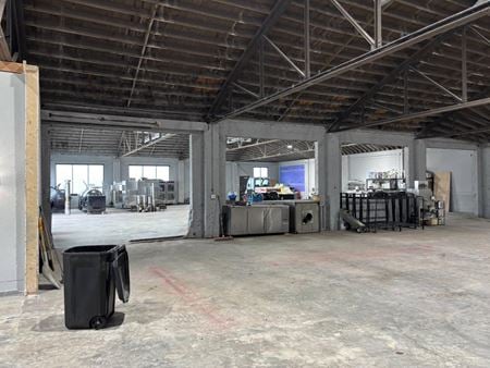 Preview of commercial space at 9101 N Western Ave