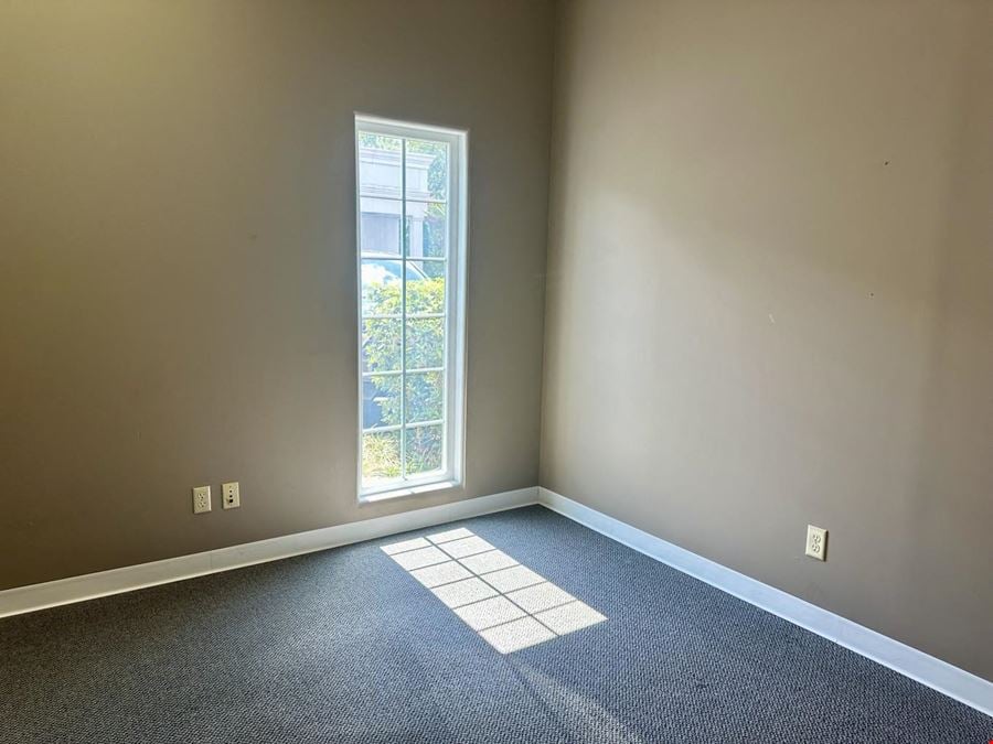 Office Suite For Lease 