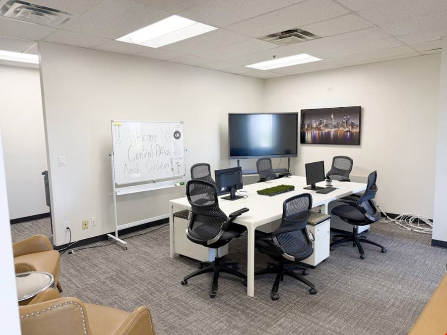 Central Office And Co Working - Central Office and Coworking