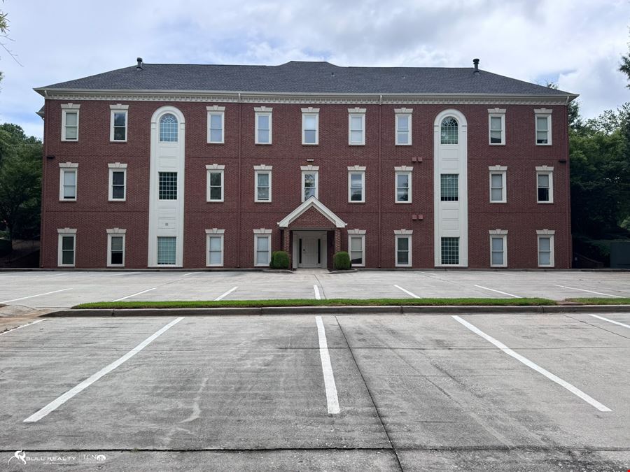Premier Peachtree Corners Office Building ±16,497 SF | Class B | 3-Story | Available For Sale or Lease