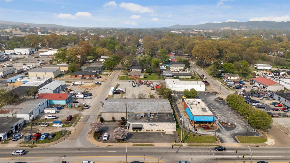 11,450 SF Industrial Flex + 4,700 SF Secured Shop