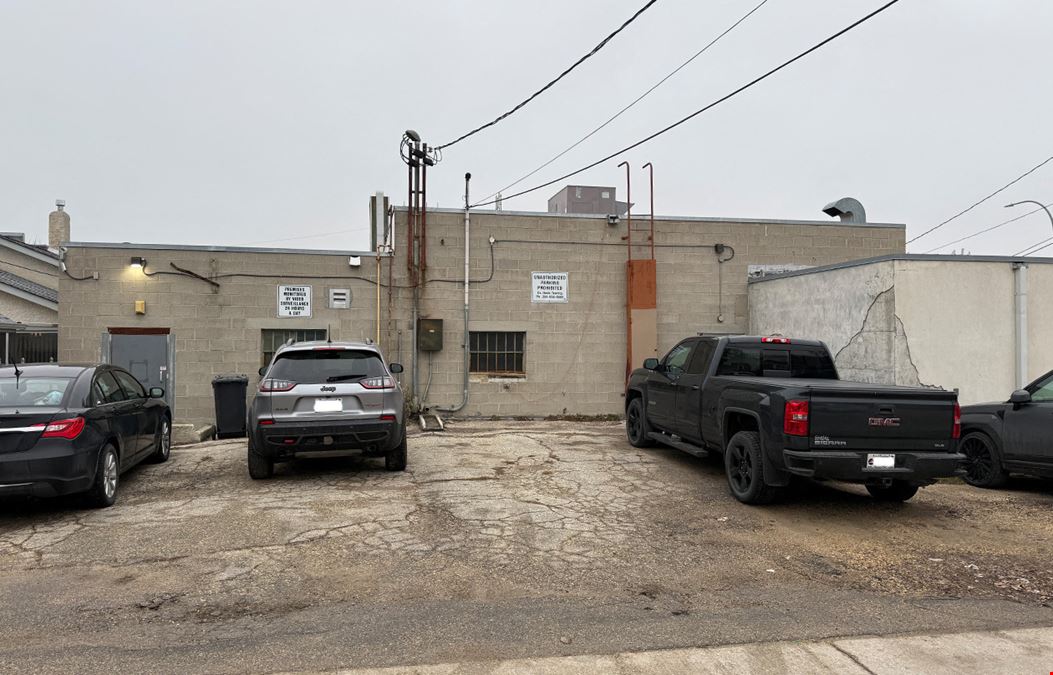 114 Regent Avenue West
