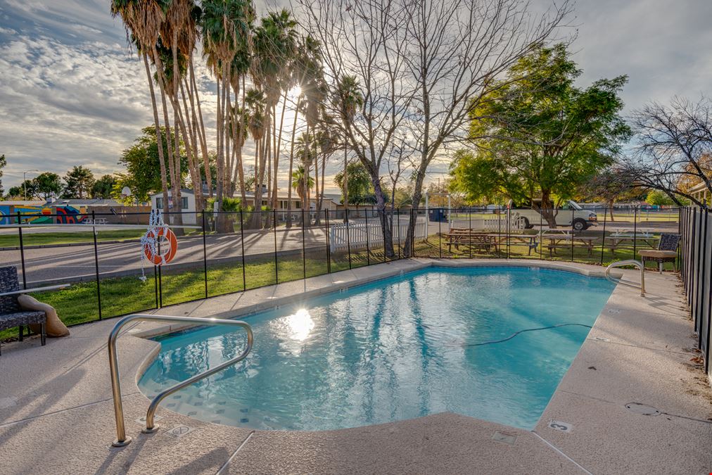 960 N Stapley Dr