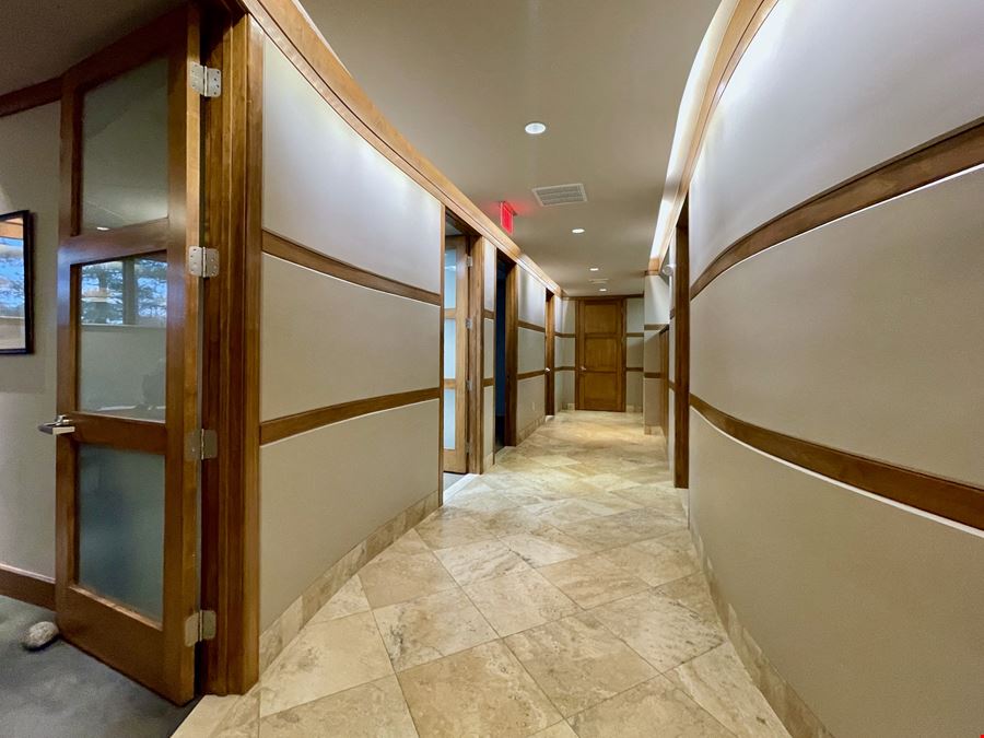 90 Grove St Ste 108-109