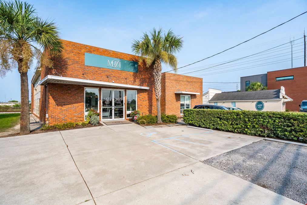 1557 Meeting Street