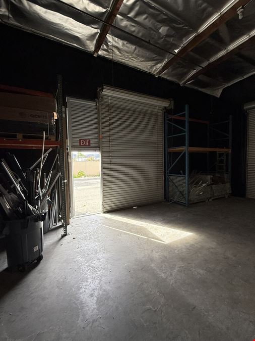 ±6,480 SF Industrial/Flex Building