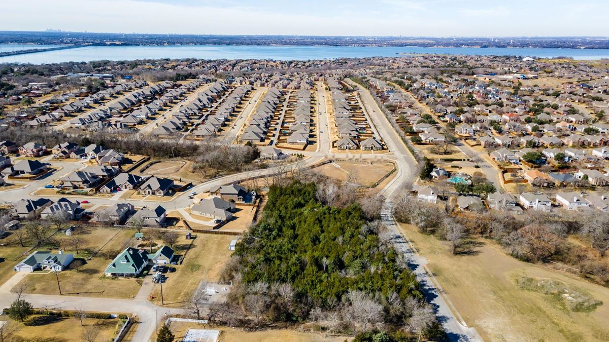 2.76 Acres For Sale Near Downtown Rockwall, TX