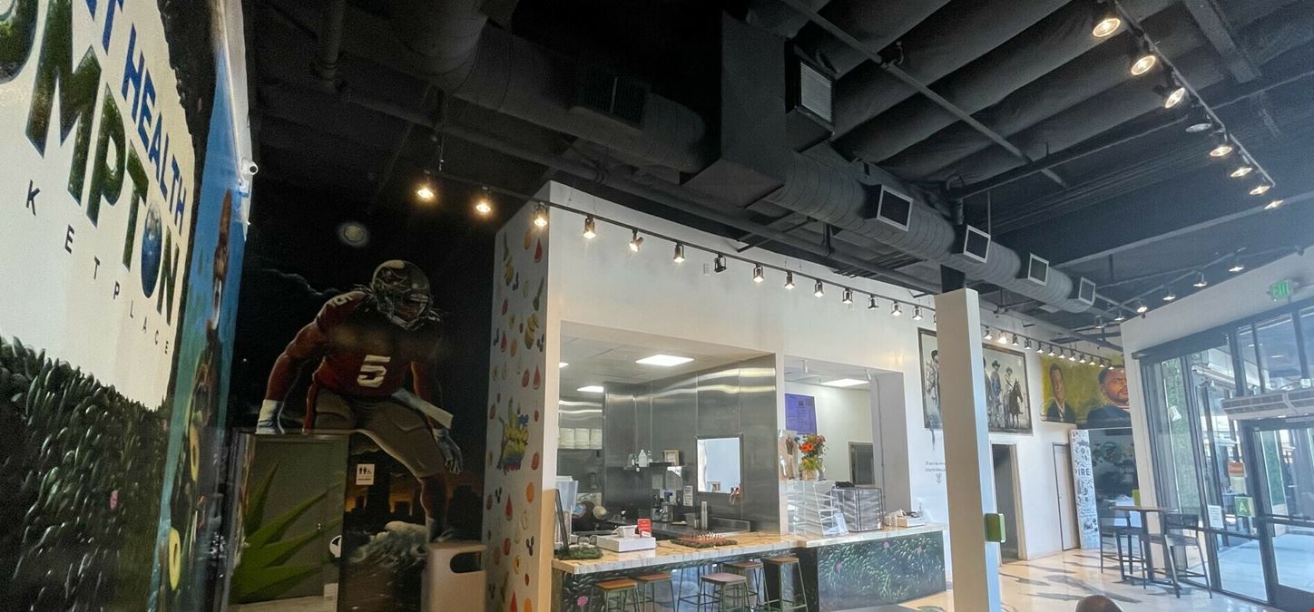 546 W Compton Blvd