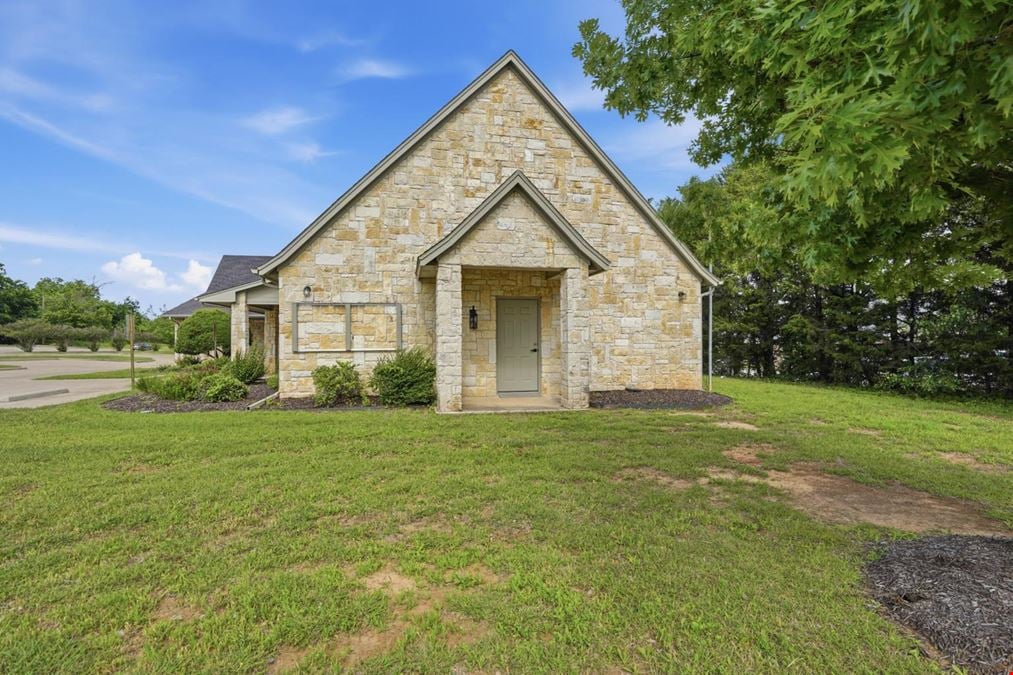 914 Foster Lane