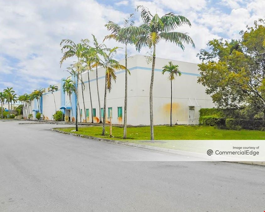 10800 & 10810 NW 92nd Terrace