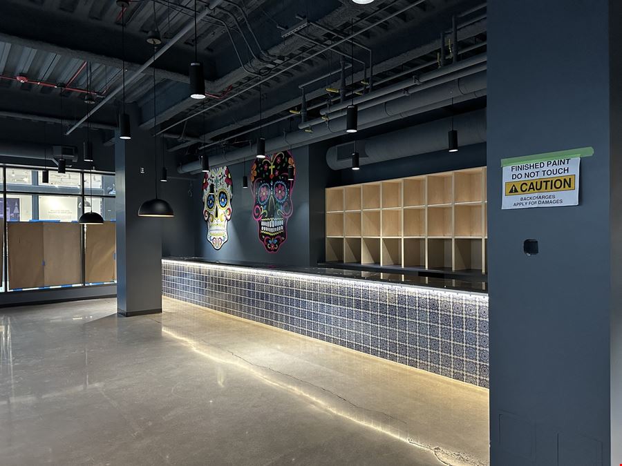 Harold's Square - Restaurant Space