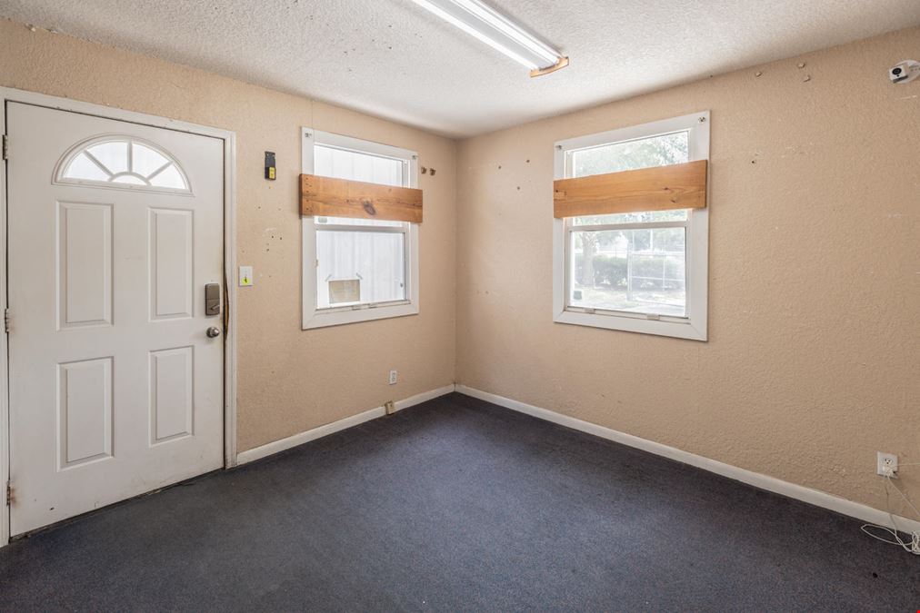 5861 Timuquana Rd, Jacksonville, FL 32210