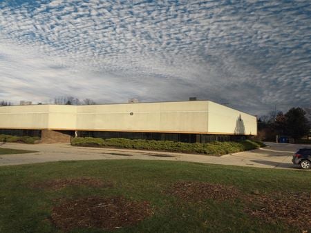 Preview of commercial space at 1450 E. Highwood