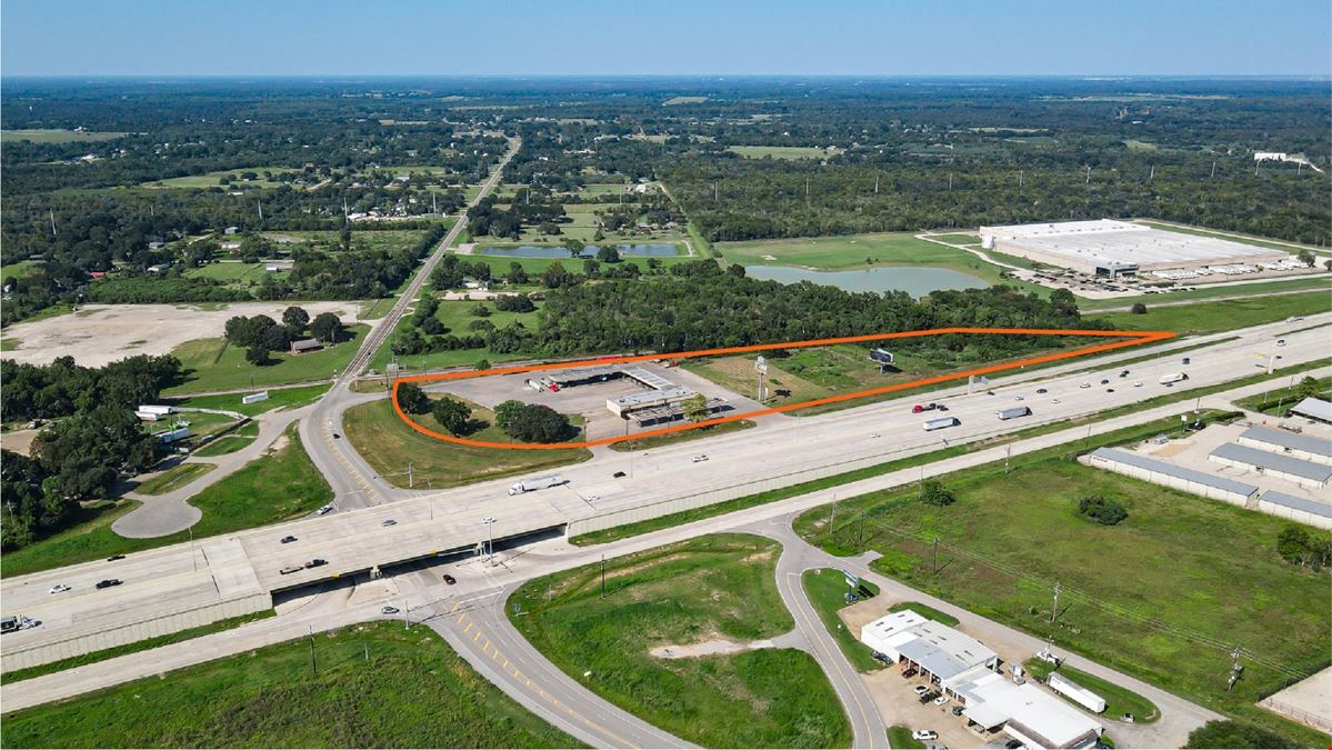 5168 NE I-10 Frontage Rd