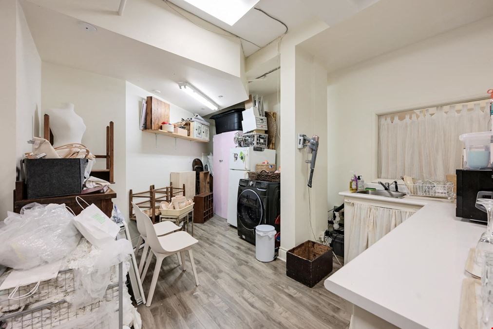 733 Johnson Street (105)