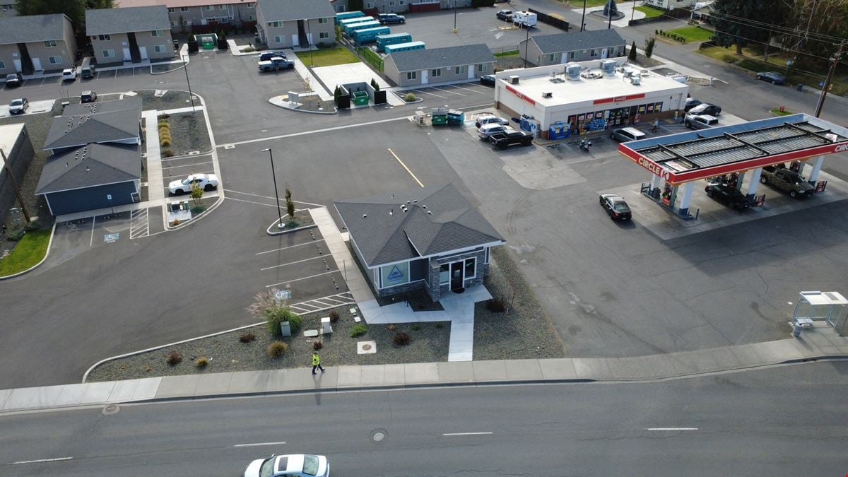 Van Giesen Frontage | 100% Leased
