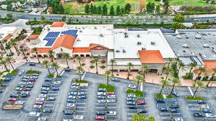 PRICE REDUCTION! | TOWN CENTER SQUARE | ALDI, BARNES & NOBLE AND OFFICE DEPOT ALL EXTENDED LEASES EARLY |  5.25 WALT