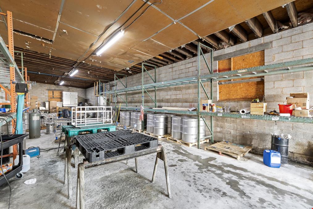 Office/Warehouse on Dodds Ave
