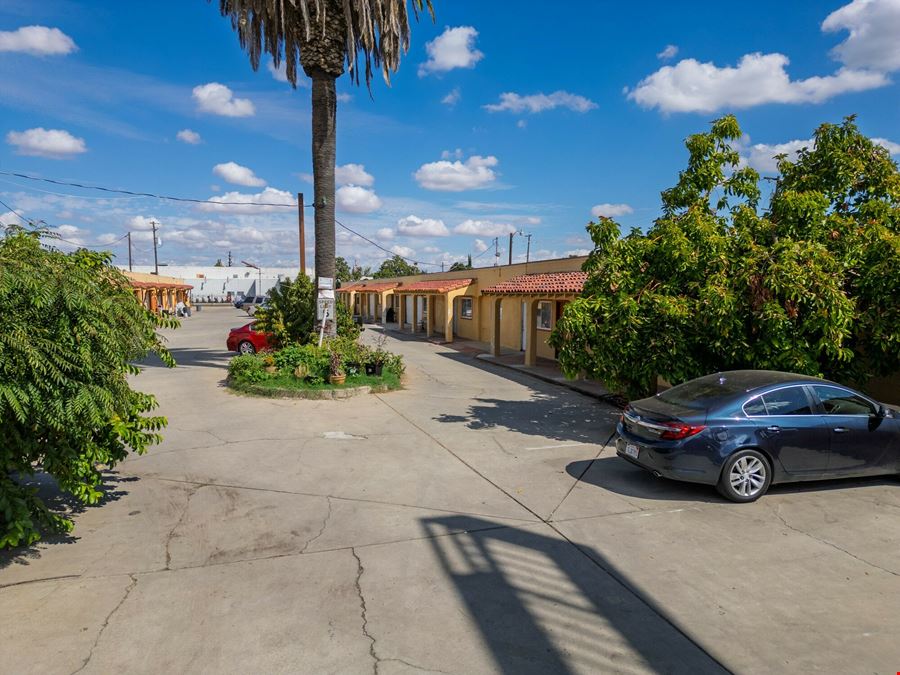 1407 W 16th St - Gateway Motel - Hospitality