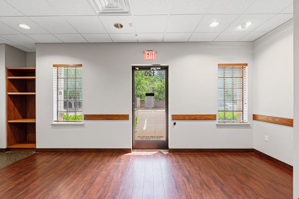 3055-3071 W Southlake Blvd