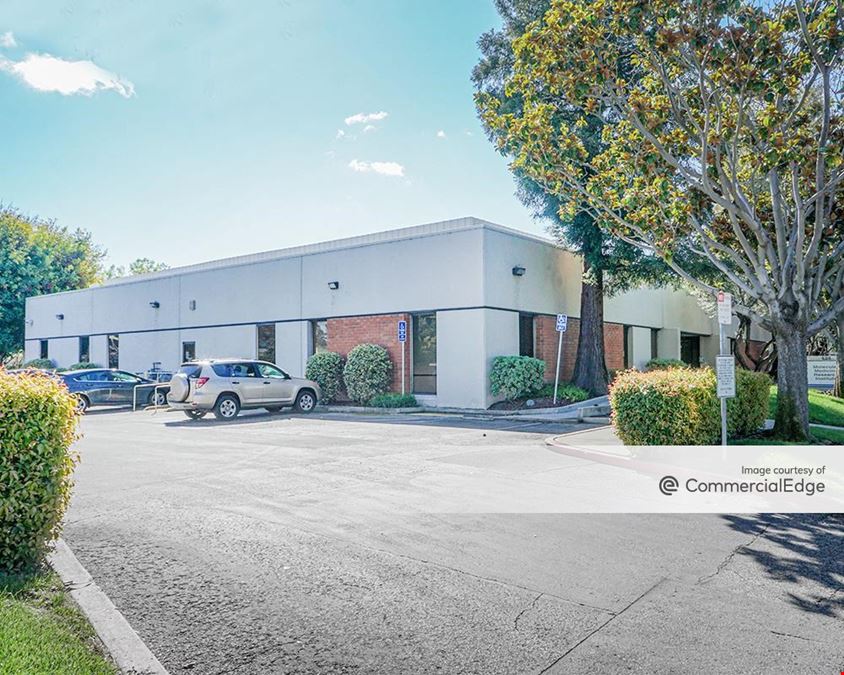420-430 Oakmead Pkwy