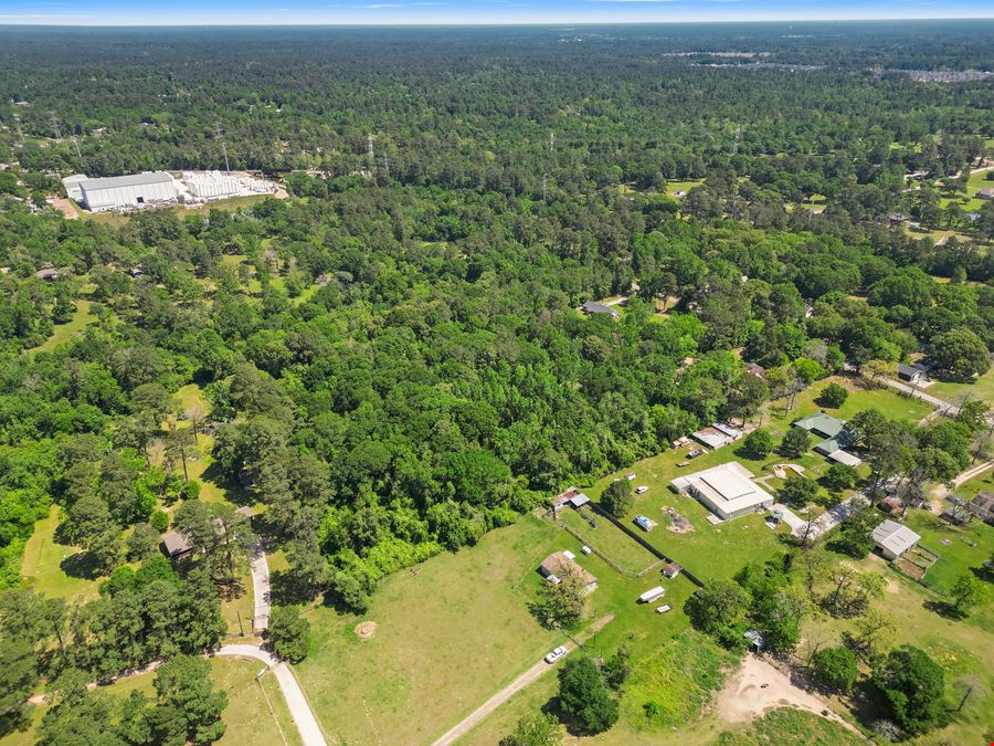 Spacious 9 Acre Tract in Magnolia, TX – Ideal for Residential, Commercial or Investment