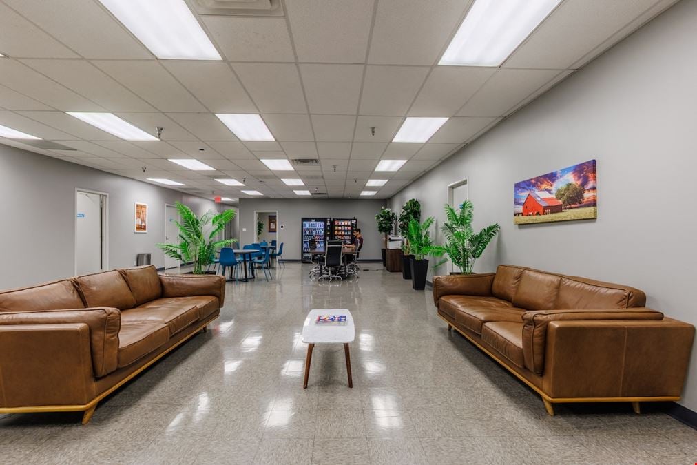 ReadySpaces Farmers Branch