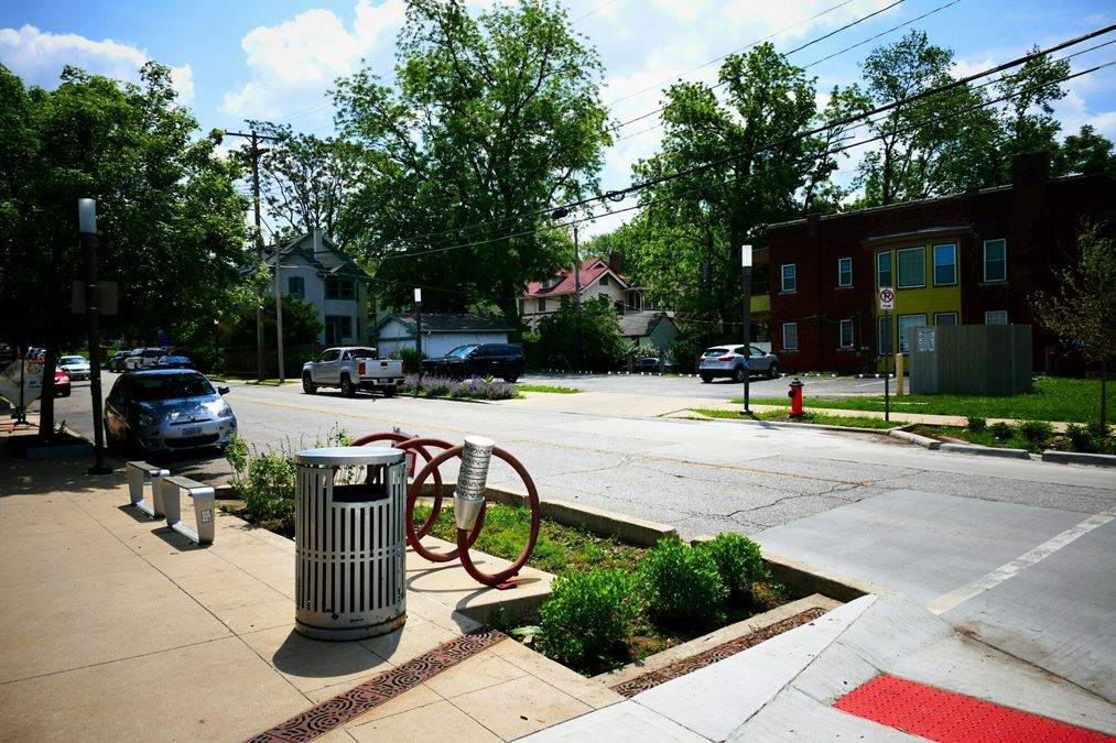 Walnut Place Shops