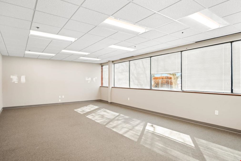 31 Nagog Park, Acton, MA 01720