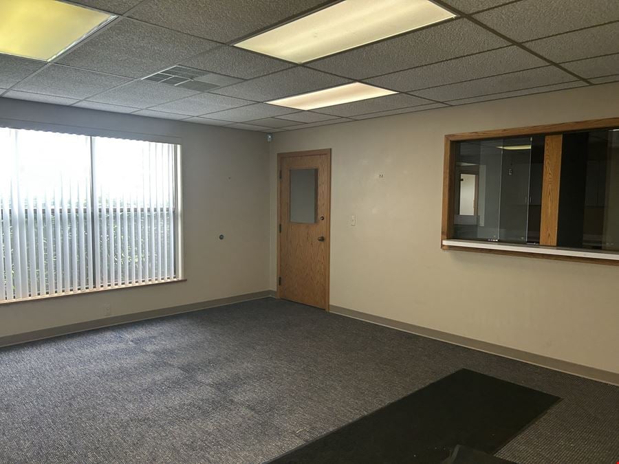 Anchor Bay Professional Plaza