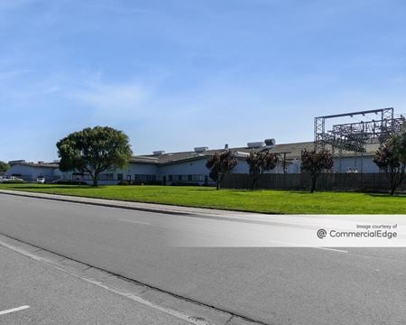 Preview of Industrial space for Rent at 340 El Camino Real, S.