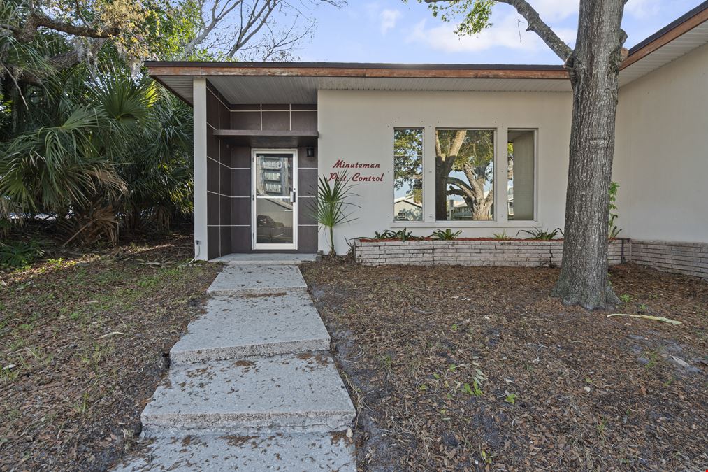 2103 Grant Pl