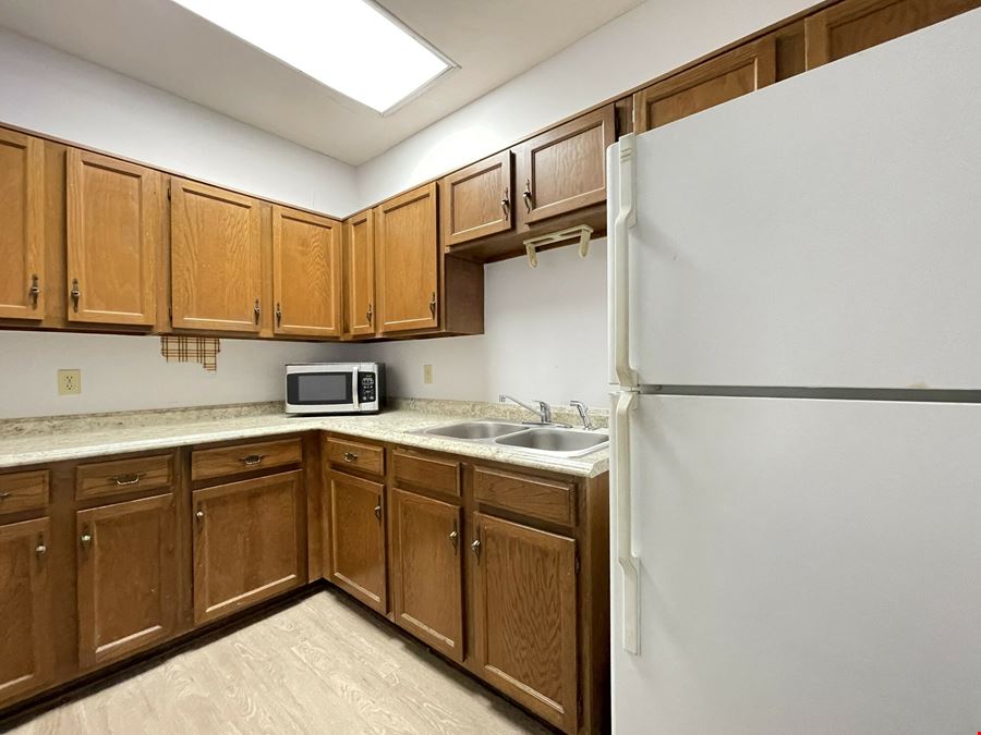 4432 NW 23rd Avenue, Suites 7 & 9