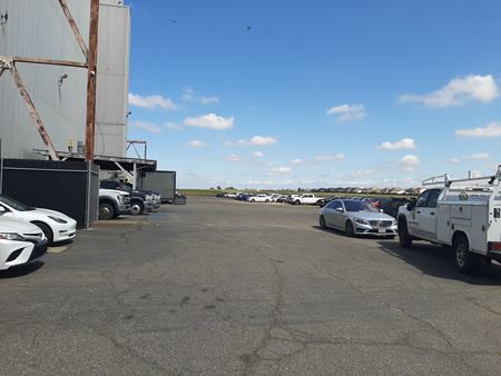 Preview of Industrial space for Rent at 12525 Quicksilver Dr