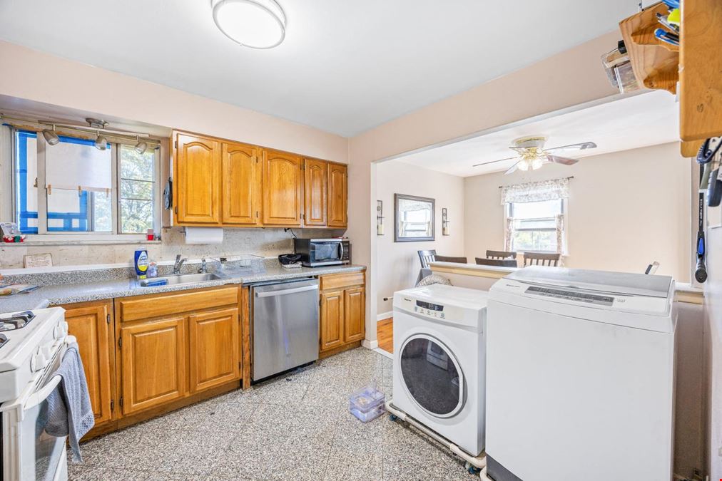 75-21 Caldwell Ave