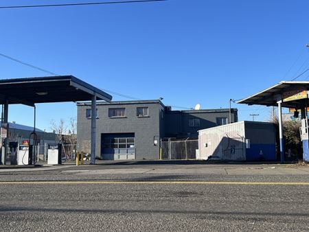 Preview of Industrial space for Rent at 2528 SE Holgate Blvd