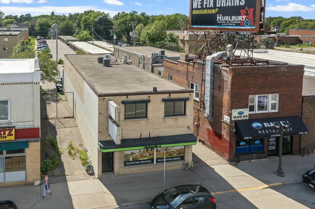 735 N Snelling Ave