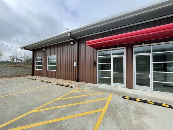 Preview of Industrial space for Rent at 331 Corporate Wood Dr