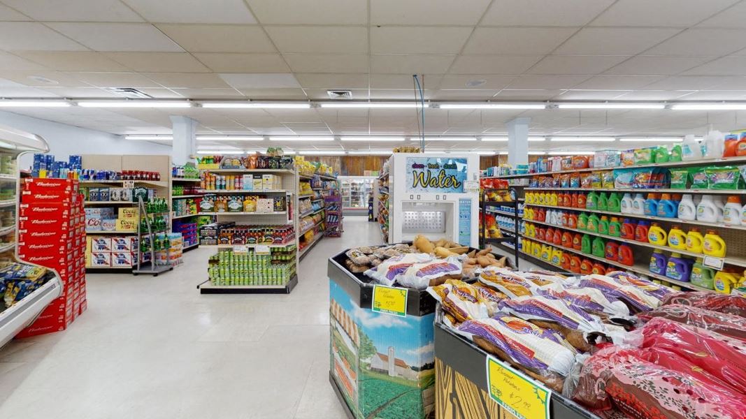 Retail Center with Profitable Grocery Store
