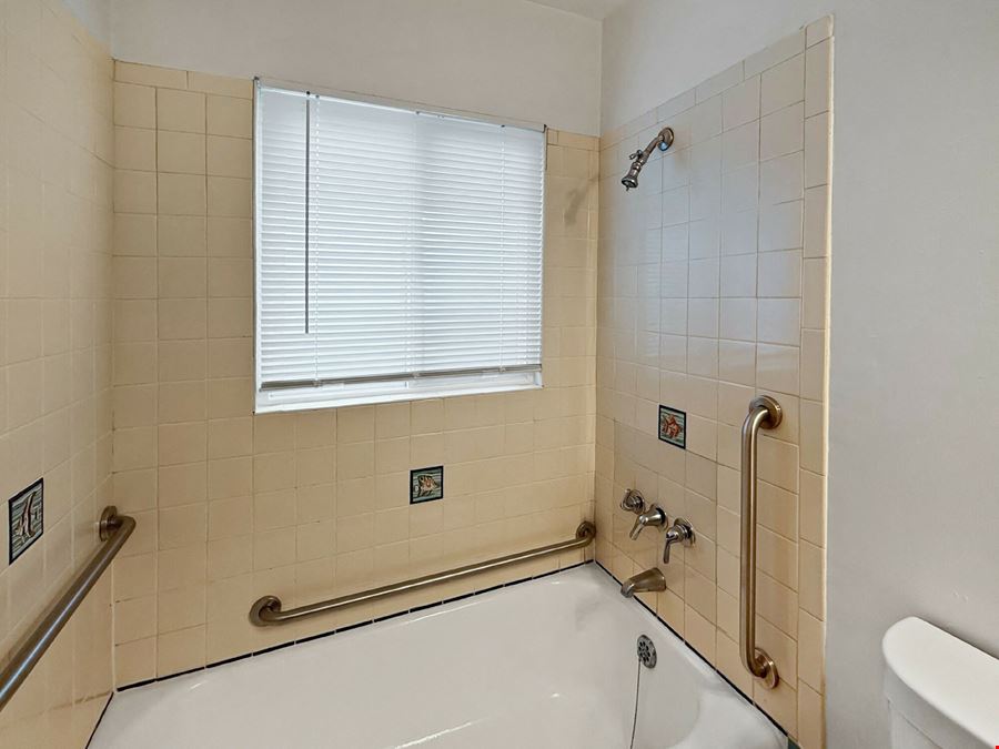 1919 Curtis Street in Berkeley, CA 94702