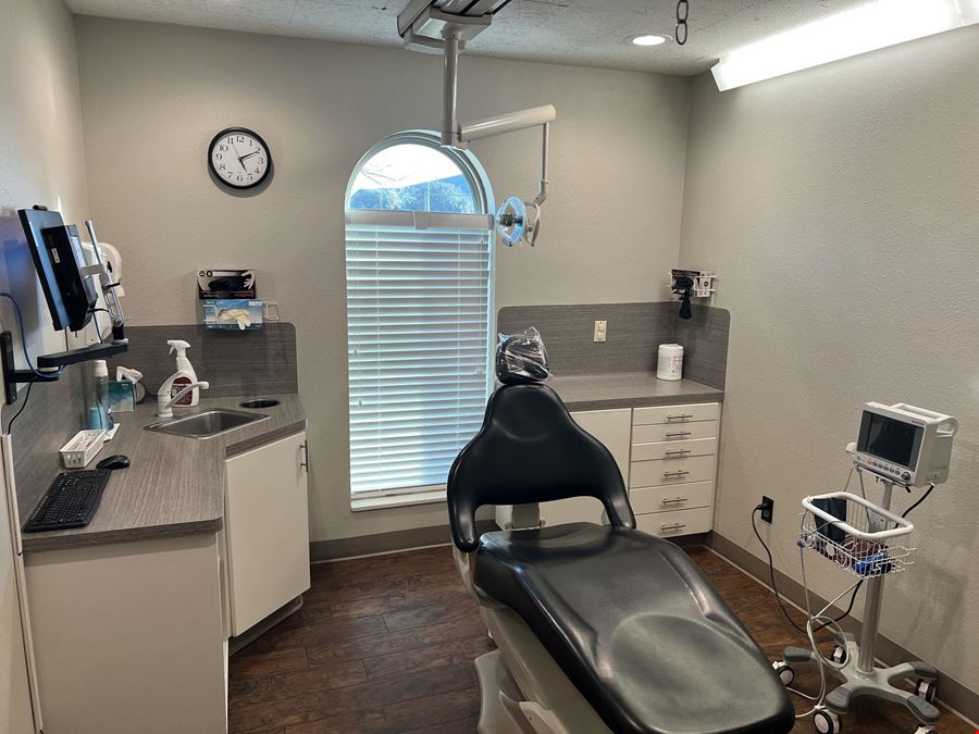 Single Tenant Net-Leased Medical Office - Five Point Dental Specialists