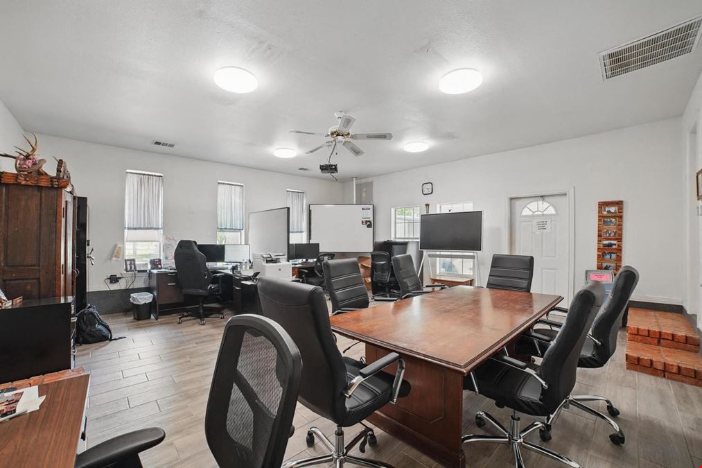 Office/Warehouse for Sale in Seagoville
