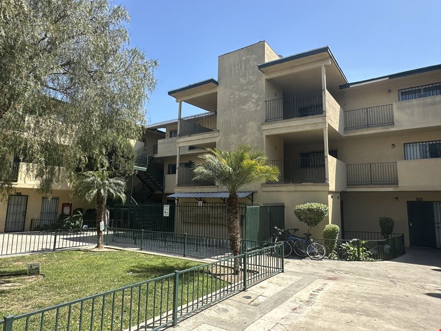 Euclid Manor