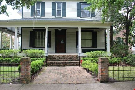 318 N Calhoun