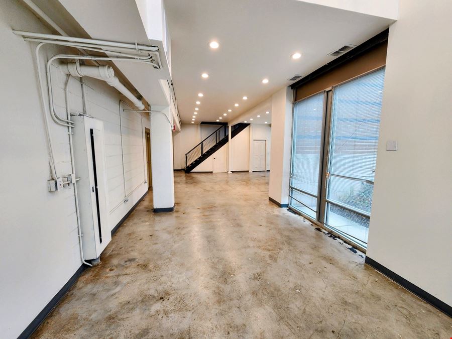 511 W Division