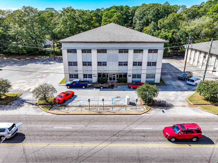 101 Coliseum Blvd